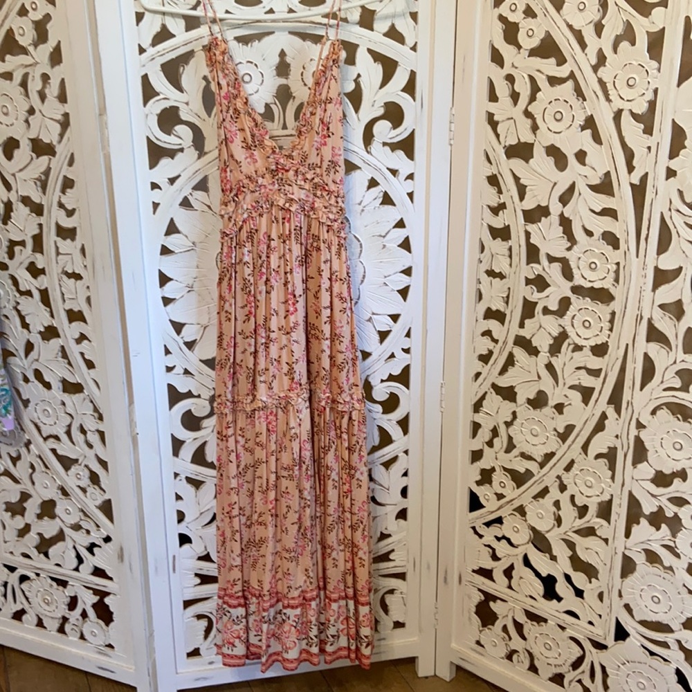 Beautiful maxi with crisscross back